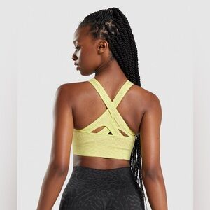 Gymshark Adapt Animal Seamless Sports Bra in Firefly Yellow size Small